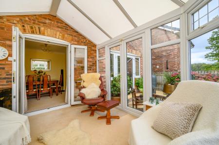 4 bedroom Detached house for sale in Clark Spring Rise, Leeds, LS27