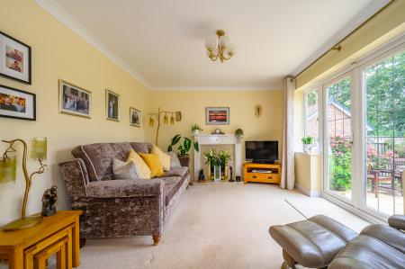 4 bedroom Detached house for sale in Clark Spring Rise, Leeds, LS27