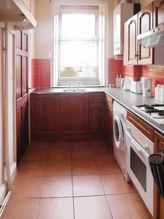 2 bedroom Terraced House for sale in East Park Street, Morley, LS27