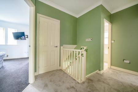 4 bedroom Detached house for sale in Fielding Way, Morley, LS27