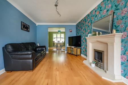 4 bedroom Detached house for sale in Fielding Way, Morley, LS27