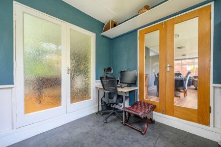 4 bedroom Semi-detached house for sale in High Street, Leeds, LS27