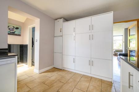 4 bedroom Semi-detached house for sale in High Street, Leeds, LS27