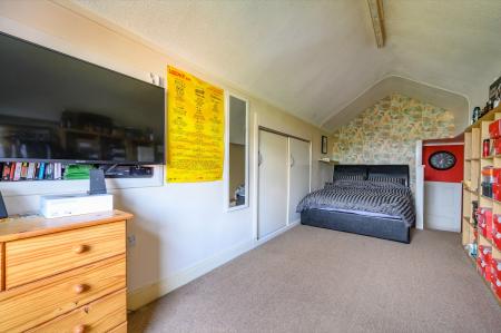 4 bedroom Semi-detached house for sale in High Street, Leeds, LS27