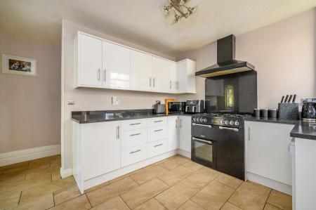 4 bedroom Semi-detached house for sale in High Street, Leeds, LS27