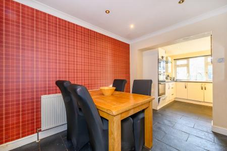 3 bedroom Semi-detached house for sale in Highfield, Wakefield, WF3