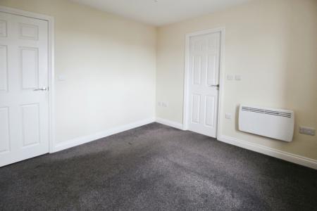 2 bedroom Apartment for sale in Kingsway Gardens, West Yorkshire, Ossett, WF5