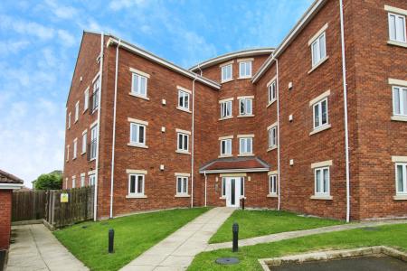 2 bedroom Apartment for sale in Kingsway Gardens, West Yorkshire, Ossett, WF5