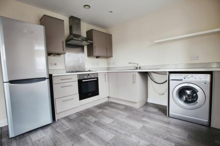 2 bedroom Apartment for sale in Kingsway Gardens, West Yorkshire, Ossett, WF5