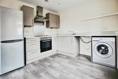 2 bedroom Apartment for sale in Kingsway Gardens, West Yorkshire, Ossett, WF5