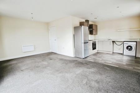 2 bedroom Apartment for sale in Kingsway Gardens, West Yorkshire, Ossett, WF5