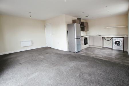 2 bedroom Apartment for sale in Kingsway Gardens, West Yorkshire, Ossett, WF5