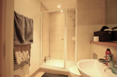1 bedroom Studio flat for sale in Marsh Lane, Leeds, LS9
