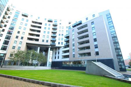 1 bedroom Studio flat for sale in Marsh Lane, Leeds, LS9