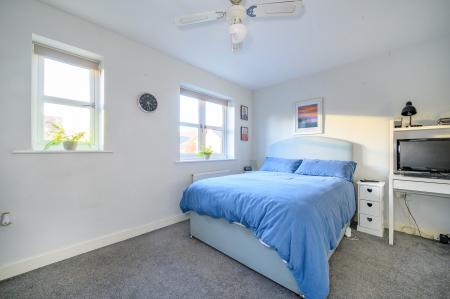 3 bedroom Semi-detached house for sale in Moor Knoll Fold, Wakefield, WF3