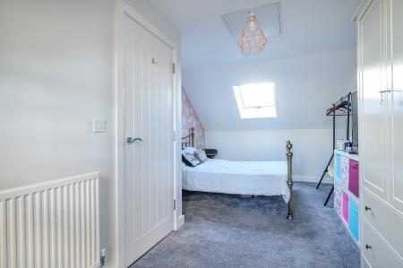 3 bedroom Semi-detached house for sale in Moor Knoll Fold, Wakefield, WF3