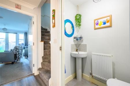 3 bedroom Semi-detached house for sale in Moor Knoll Fold, Wakefield, WF3