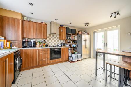 3 bedroom Semi-detached house for sale in Moor Knoll Gardens, Wakefield, WF3