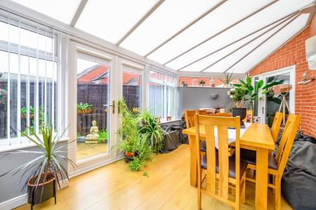 3 bedroom Semi-detached house for sale in Moor Knoll Gardens, Wakefield, WF3