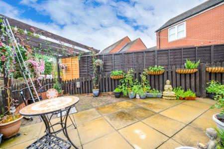 3 bedroom Semi-detached house for sale in Moor Knoll Gardens, Wakefield, WF3