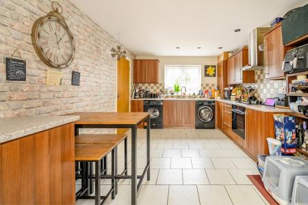 3 bedroom Semi-detached house for sale in Moor Knoll Gardens, Wakefield, WF3