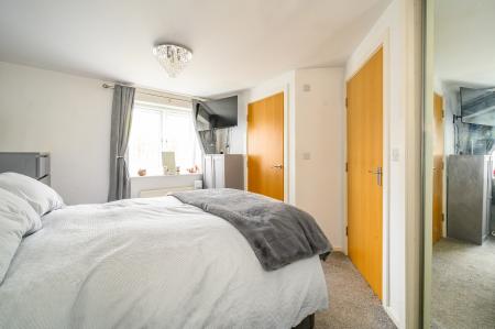 3 bedroom Semi-detached house for sale in Moor Knoll Gardens, Wakefield, WF3