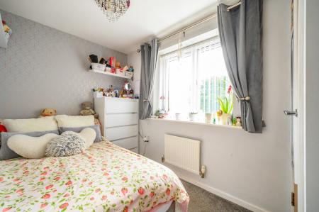 3 bedroom Semi-detached house for sale in Moor Knoll Gardens, Wakefield, WF3