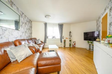 3 bedroom Semi-detached house for sale in Moor Knoll Gardens, Wakefield, WF3