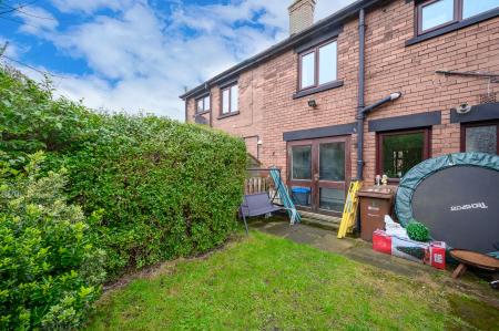 3 bedroom Terraced House for sale in Queens Road, Leeds, LS27
