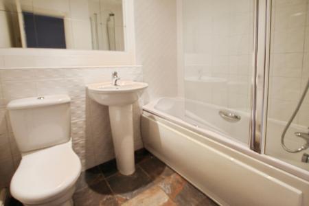 2 bedroom Town house for sale in Shire Road, Morley, LS27