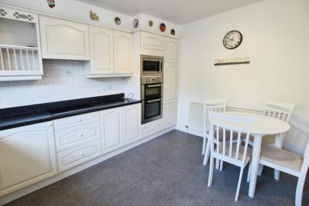 3 bedroom Detached house for sale in Scatcherd Grove, Leeds, LS27