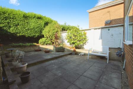 3 bedroom Detached house for sale in Scatcherd Grove, Leeds, LS27