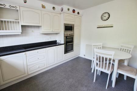 3 bedroom Detached house for sale in Scatcherd Grove, Leeds, LS27