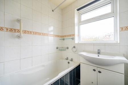 3 bedroom Semi-detached house for sale in Springbank Avenue, Leeds, LS27