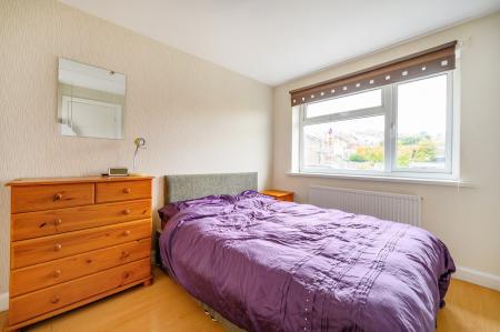 3 bedroom Semi-detached house for sale in Springbank Avenue, Leeds, LS27