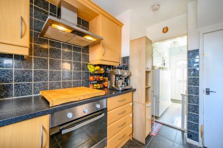 3 bedroom Semi-detached house for sale in Springbank Road, Leeds, LS27