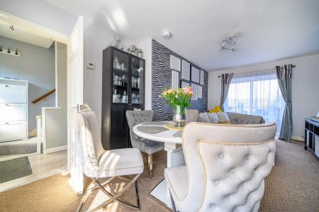 3 bedroom Semi-detached house for sale in Springbank Road, Leeds, LS27