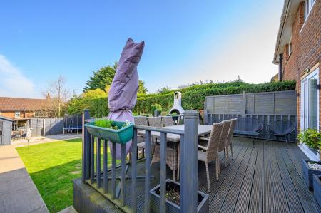 3 bedroom Semi-detached house for sale in Springbank Road, Leeds, LS27