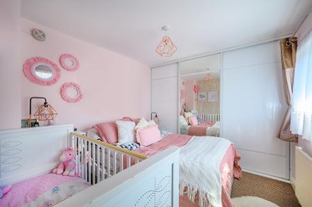 3 bedroom Semi-detached house for sale in Springbank Road, Leeds, LS27