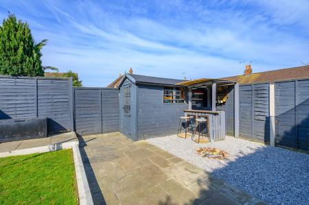 3 bedroom Semi-detached house for sale in Springbank Road, Leeds, LS27