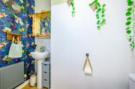 4 bedroom Town house for sale in Vienna Court, Leeds, LS27