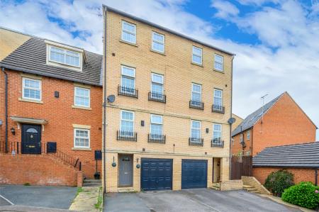4 bedroom Town house for sale in Vienna Court, Leeds, LS27