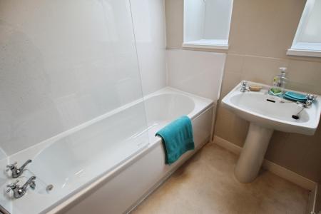 3 bedroom Town house for sale in Woodcross, Leeds, LS27