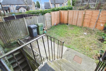 2 bedroom Terraced House to let in Batley Road, Heckmondwike, WF16