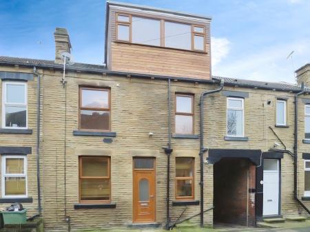Gillroyd Parade, Morley, LS27