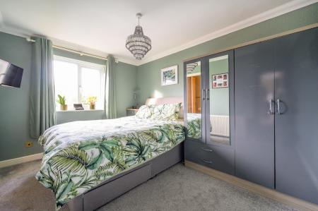 5 bedroom Detached house for sale in Burns Court, Birstall, WF17