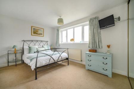 6 bedroom Detached house for sale in Westwood Close, Leeds, LS27