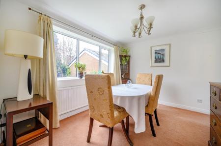 6 bedroom Detached house for sale in Westwood Close, Leeds, LS27