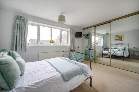 6 bedroom Detached house for sale in Westwood Close, Leeds, LS27