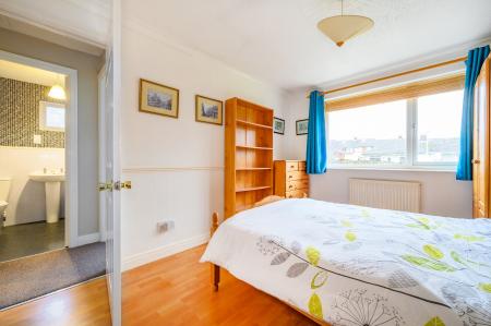 5 bedroom Detached house for sale in Mallard Way, Leeds, LS27